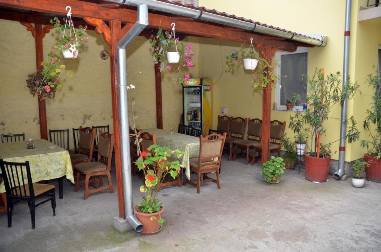 Pensiunea La Palaguta บายามาเร ภายนอก รูปภาพ